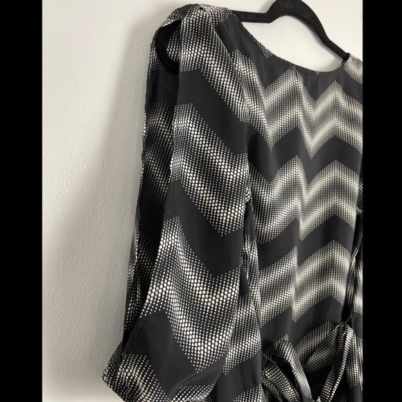A. Byer Silky Chevron Op Art Dress - Picture 3 of 4